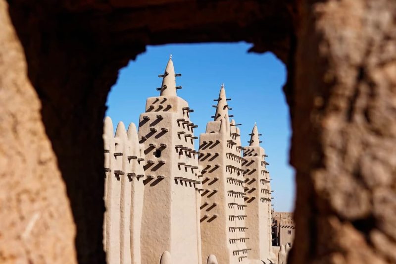 The Great Mosque of Djenné: Why the “700-Year-Old” Mud Mosque Is Actually Rebuilt Every Year